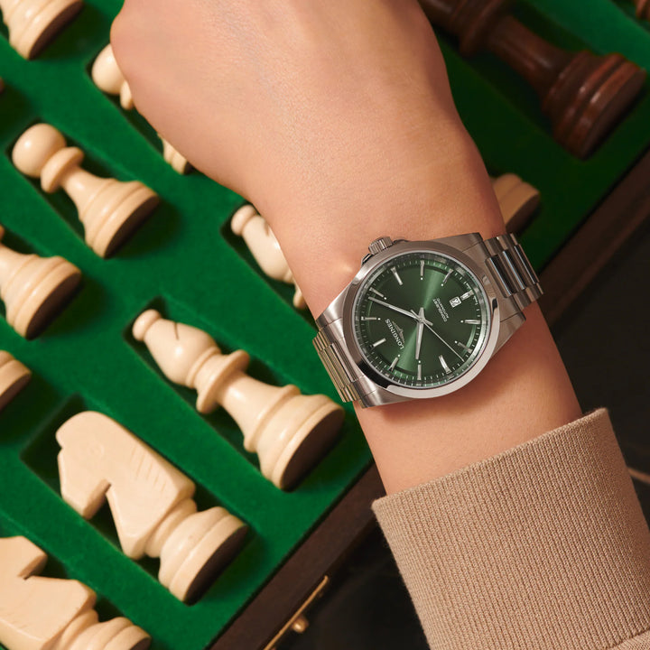 Longines Conquest 2023 41 мм часов с зеленой автоматической сталью L3.830.4.02.6