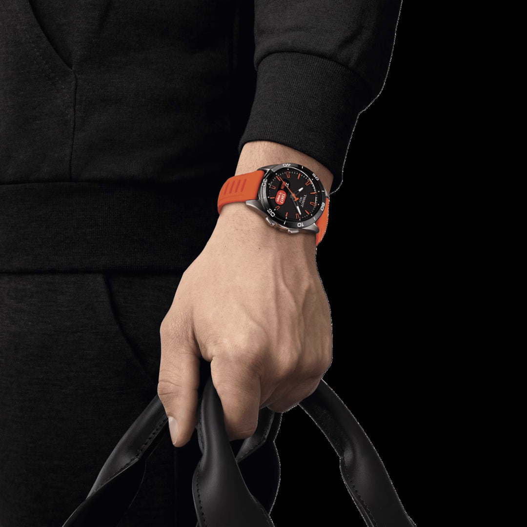 Часы Tissot T-Touch Connect Sport 43,75 мм оранжевый кварцевый титан T153.420.47.051.02