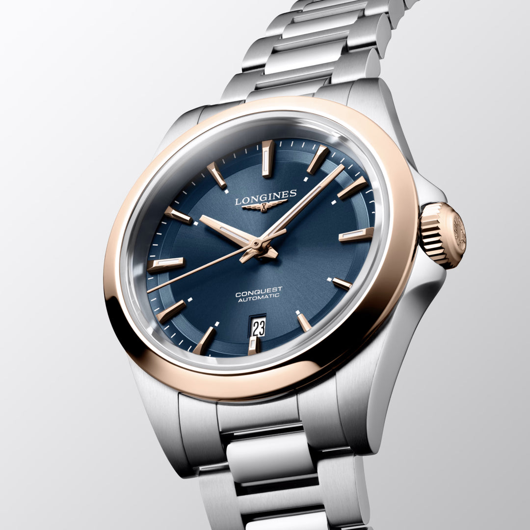Longines Conquest 30 -мм часовых часов.