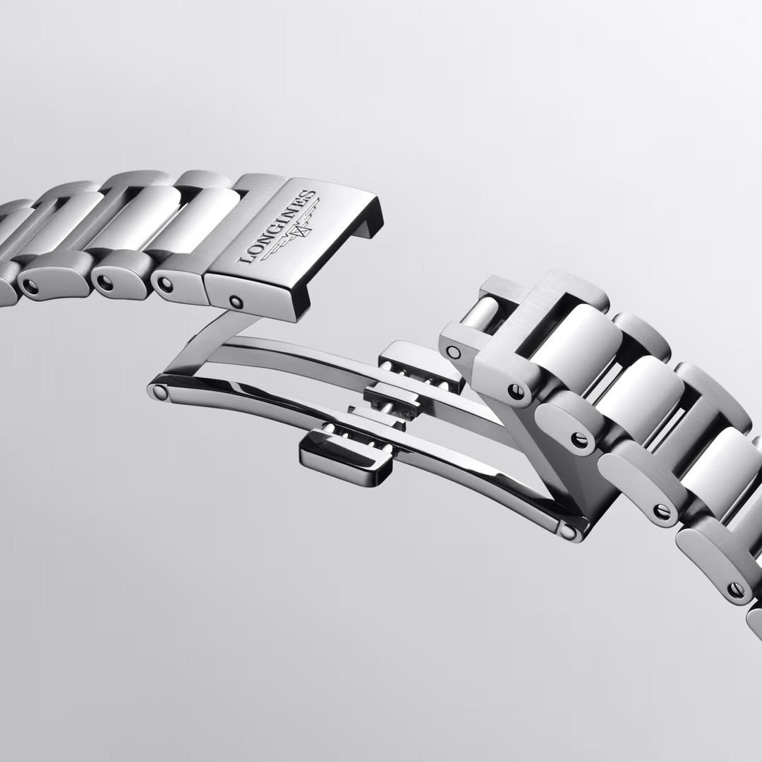 Longines Conquest 30 -мм часовых часов.
