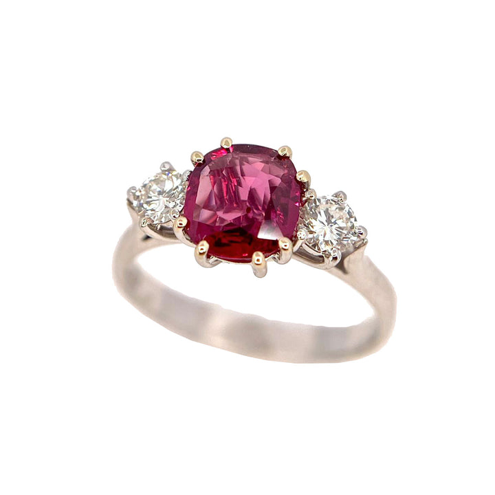 Capodagaglia gold ring 18kt Thai ruby ​​1,24ct and diamonds