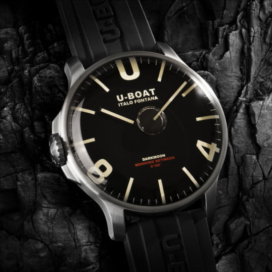 Часы U-BOAT Darkmoon Black SS 44 мм черный кварцевый сталь 8463/B