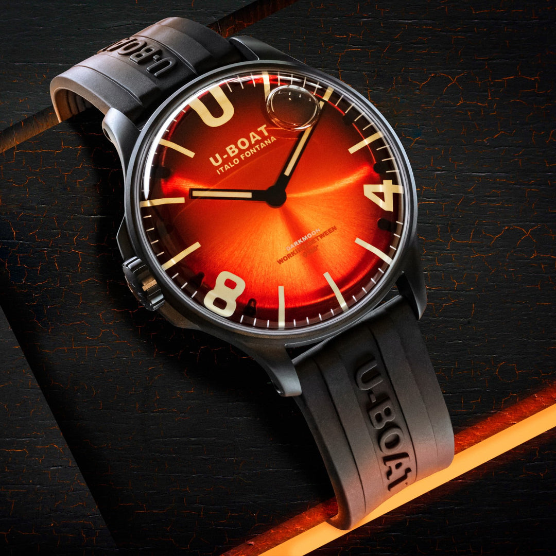 Часы U-BOAT Darkmoon Red IPB Soleil 44 мм красный кварцевый стальной отделка IP Black 8697-B